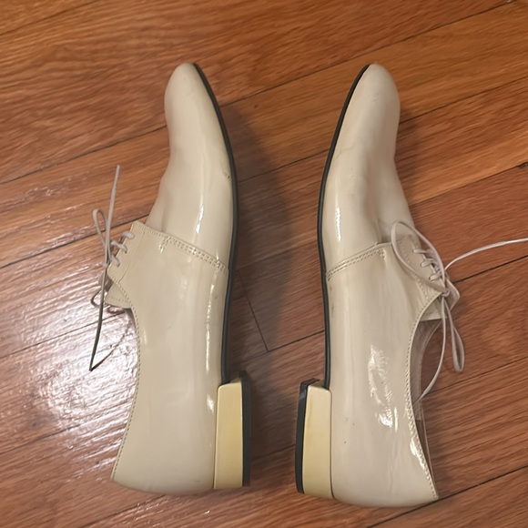 Prada patent leather oxfords - Picture 3 of 5